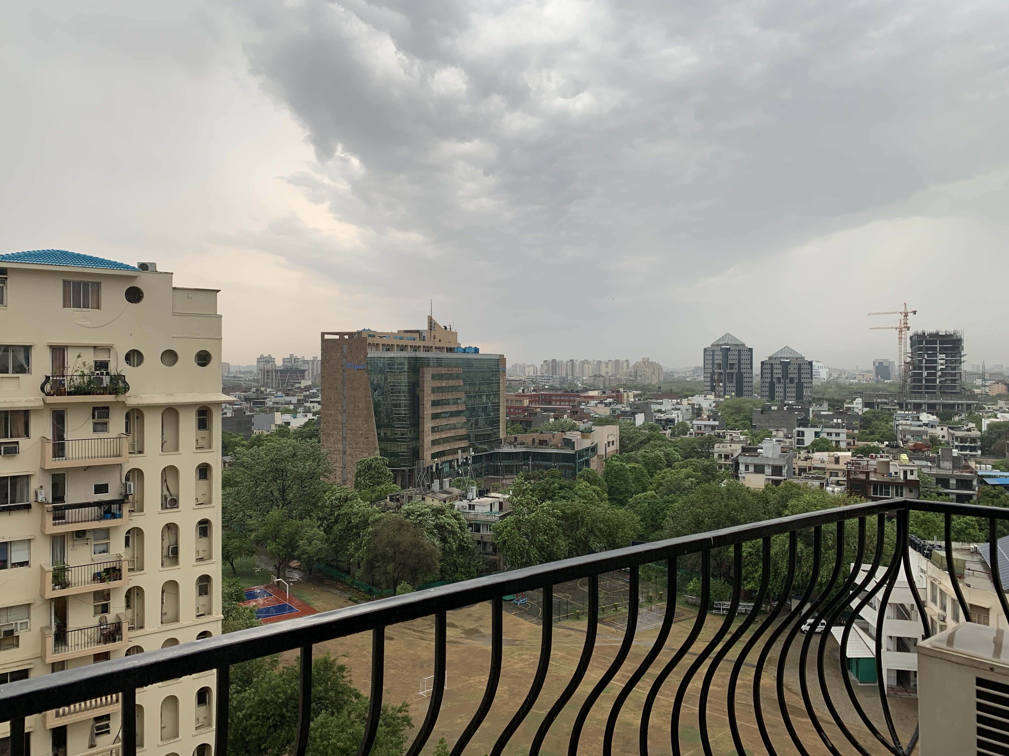 23 deg rains