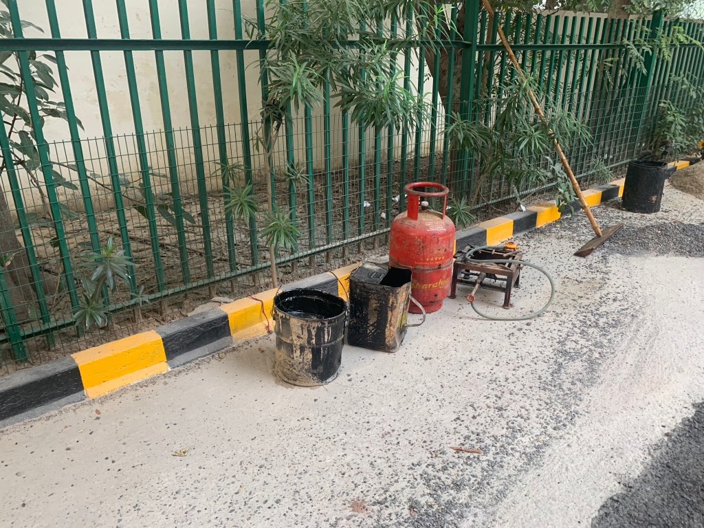 Gas cylinder - road repair