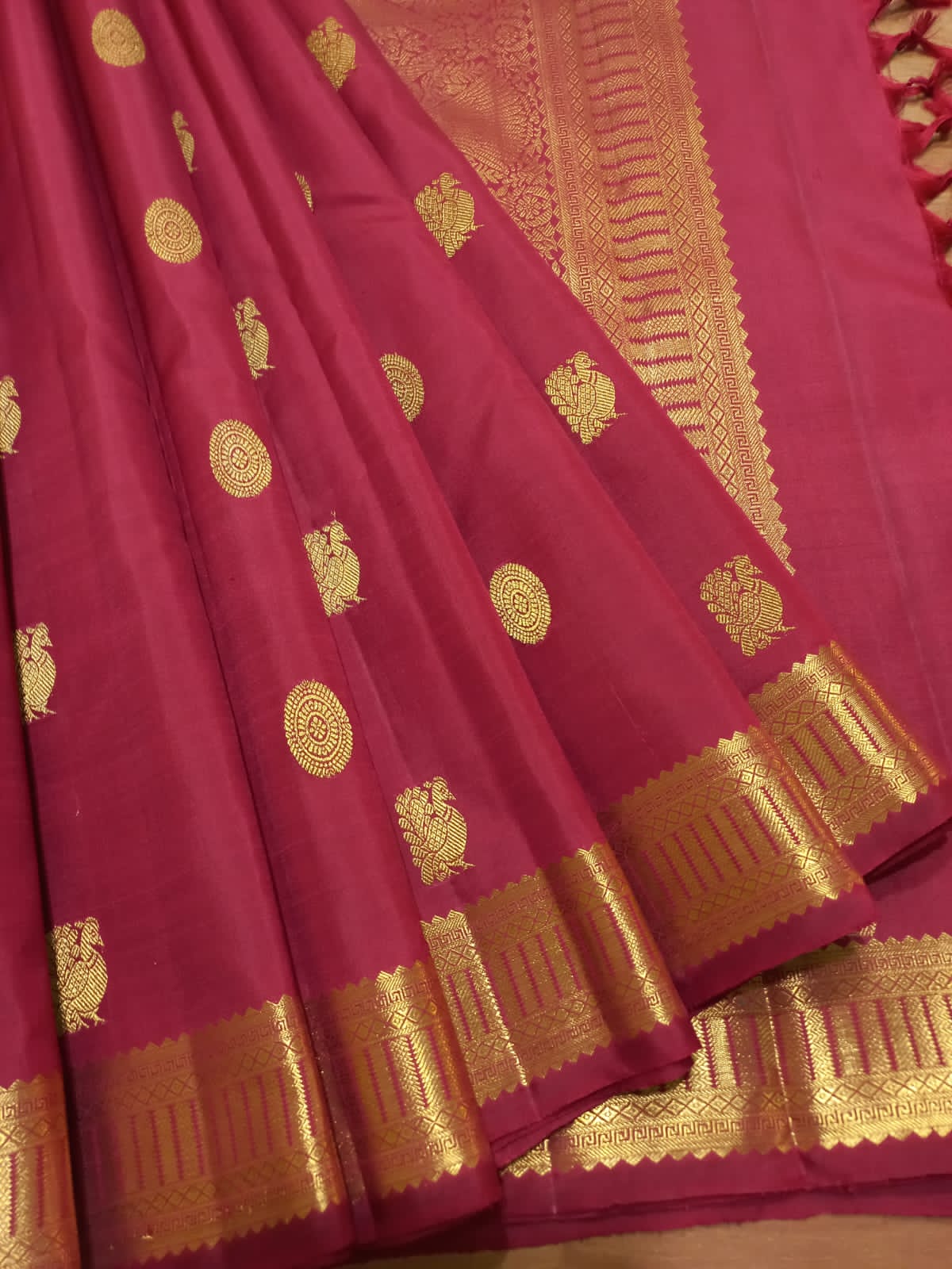 durbarpet border silk