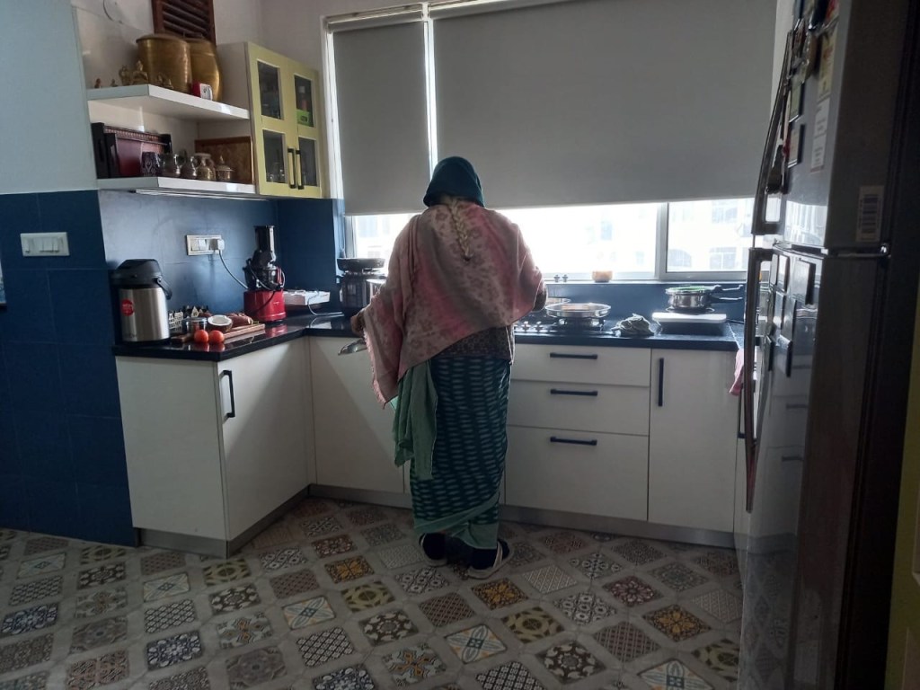 Amma making Dosas 