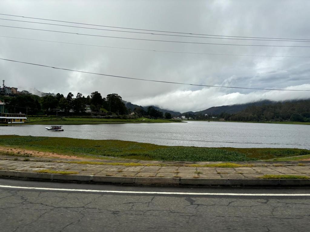 Nuwara Eliya Lake Gregory