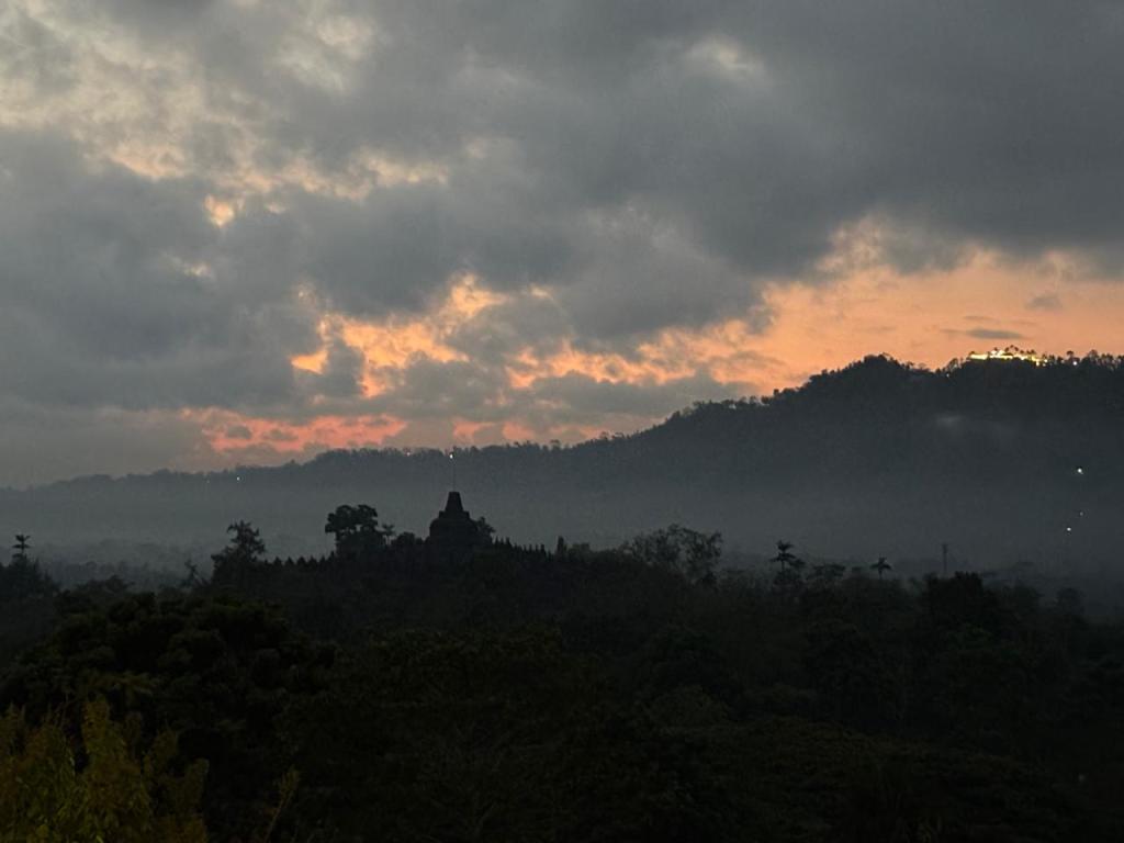 More light Borobudur