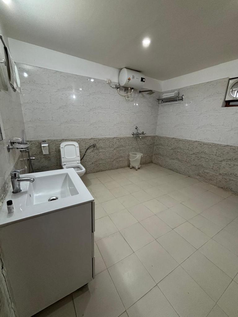 Hotel Saryu Ayodhya